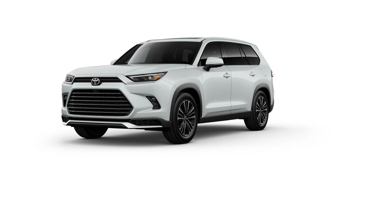 2025 Toyota Grand Highlander Platinum Hero Image