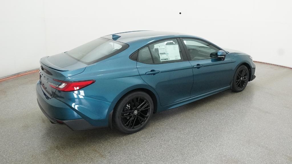 Used 2025 Toyota Camry SE Sedan