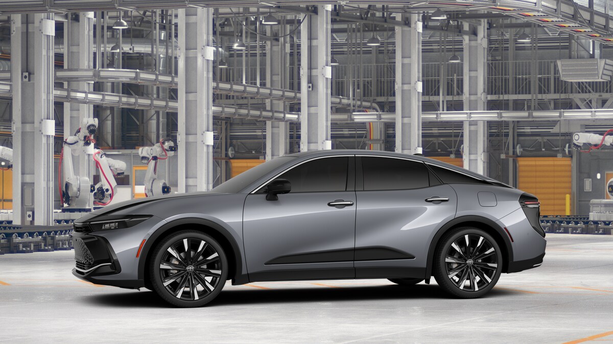 2026 Toyota Crown Platinum photo 3