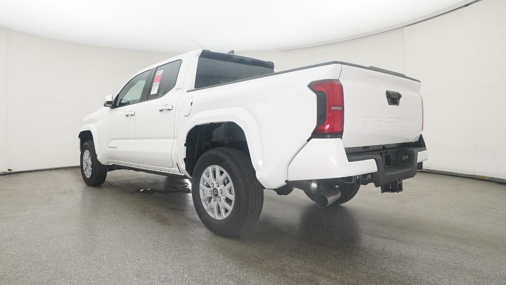 2025 Toyota Tacoma SR5 Double Cab photo 2