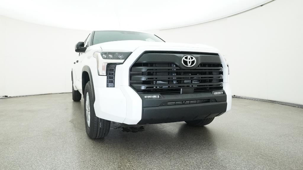 2026 Toyota Tundra SR5 CrewMax photo 2