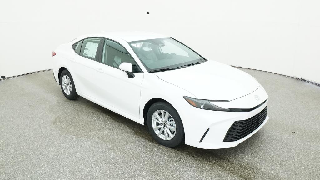 2025 Toyota Camry LE photo 14