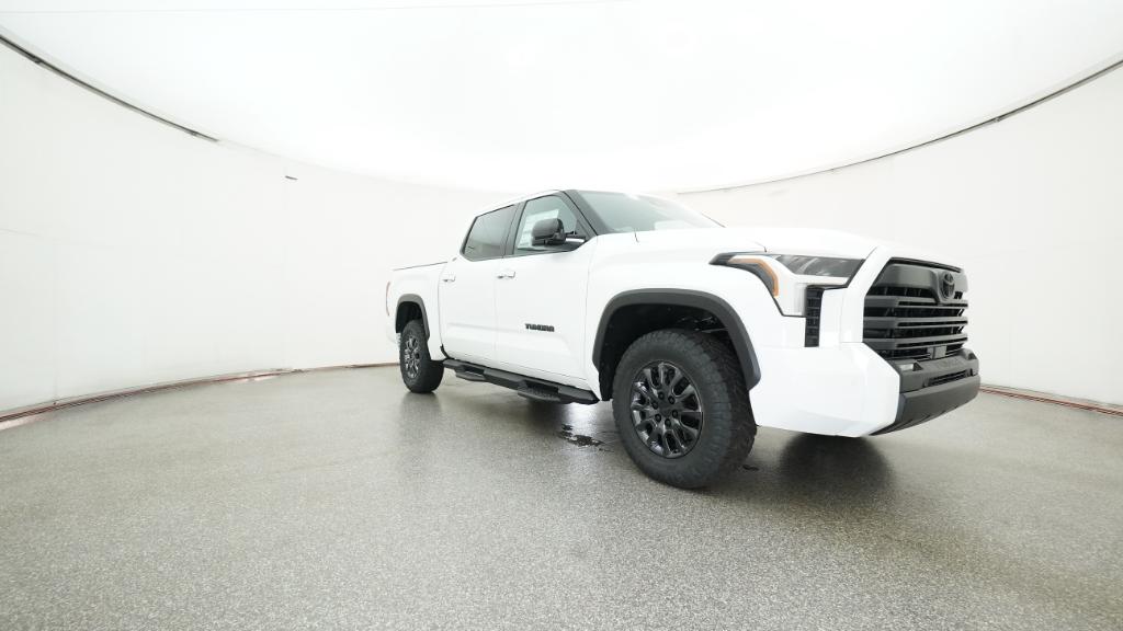 2026 Toyota Tundra SR5 CrewMax photo 24