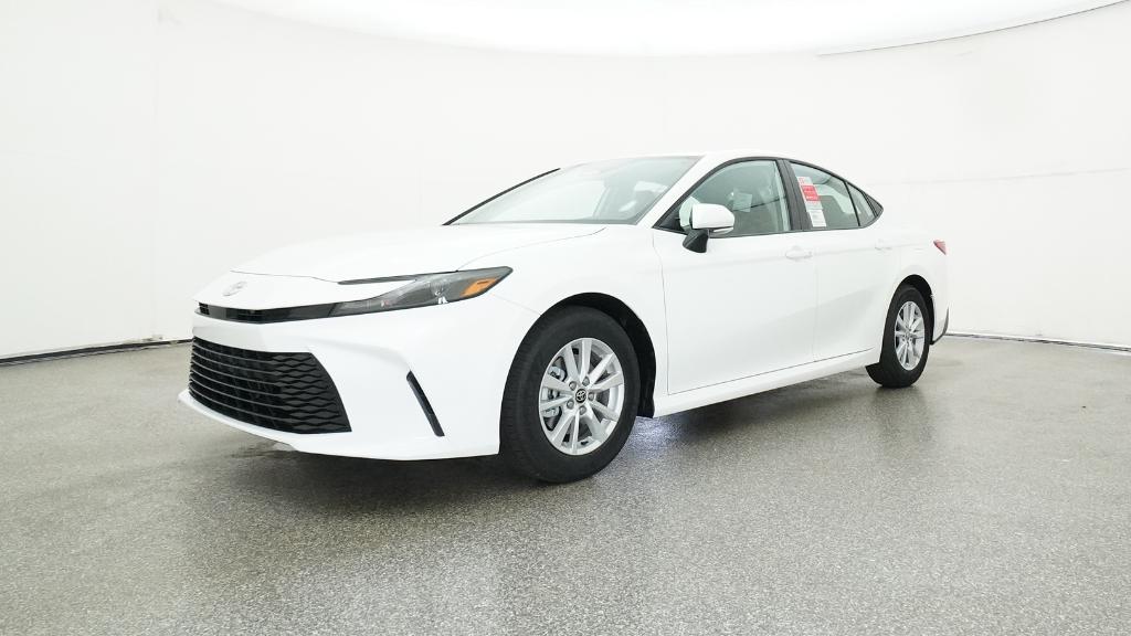 2025 Toyota Camry LE photo 32