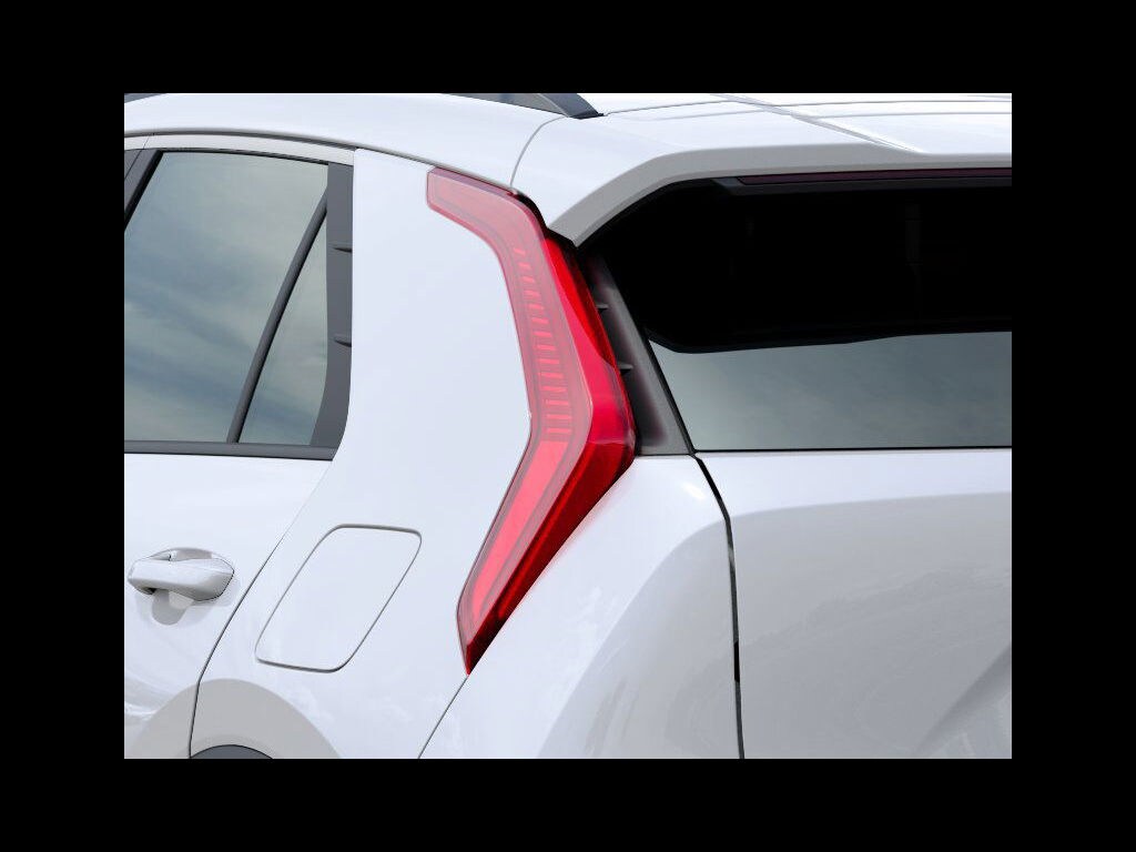 2025 Kia Niro LX photo 12