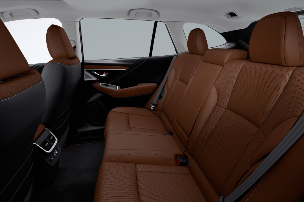 2025 Subaru Outback Touring XT photo 2