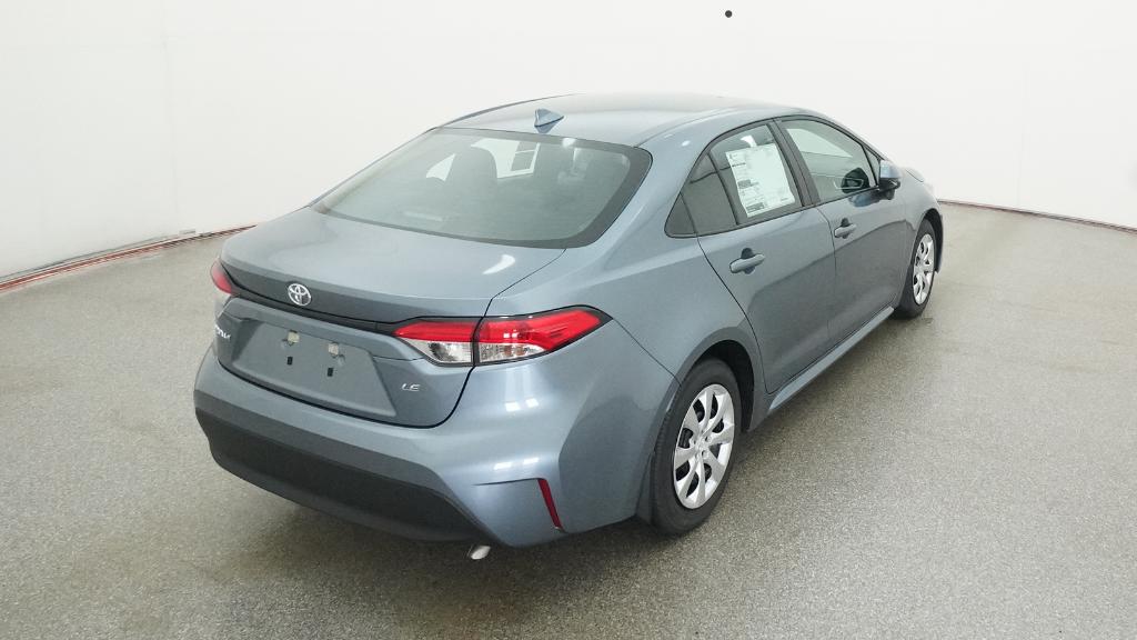 2025 Toyota Corolla LE photo 3