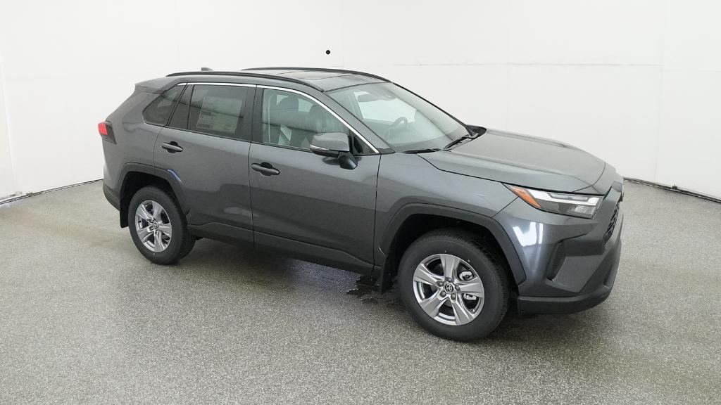 2025 Toyota RAV4 XLE photo 2