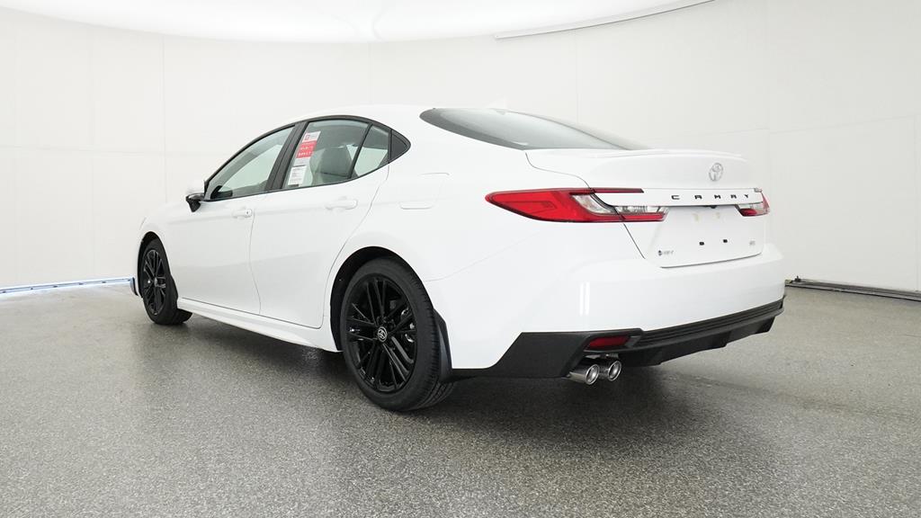 2025 Toyota Camry SE photo 9