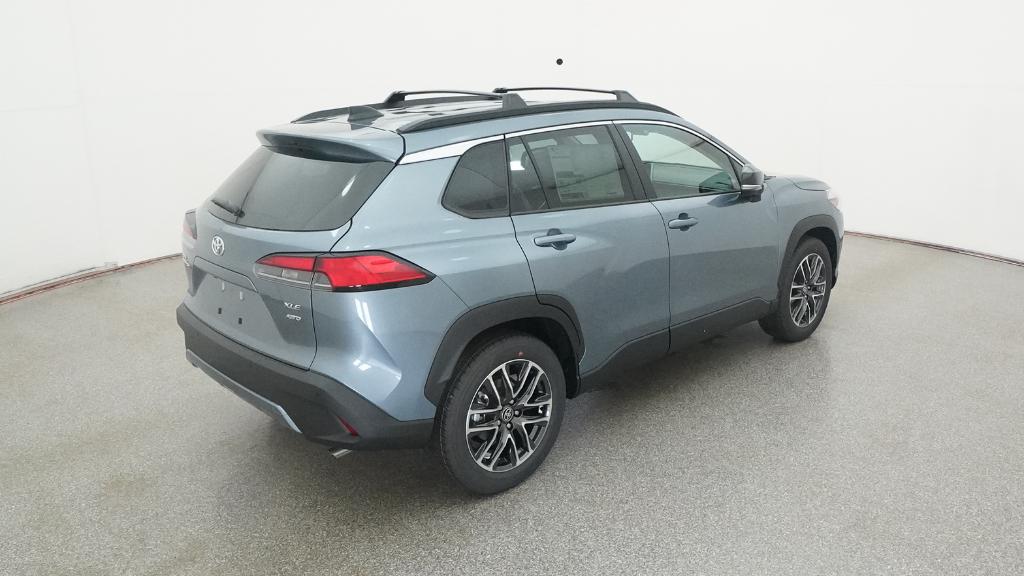 2026 Toyota Corolla Cross XLE photo 7