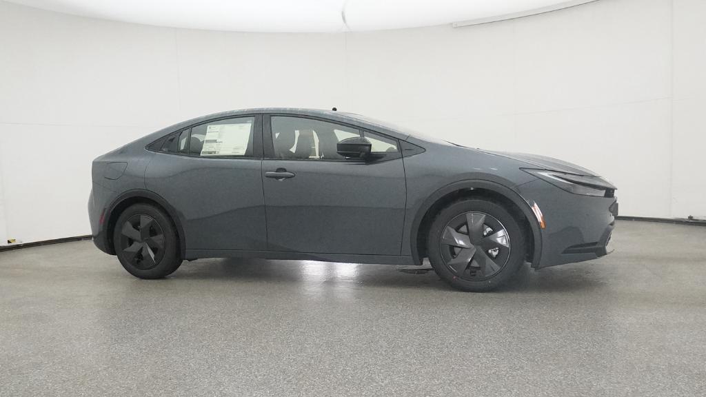 2026 Toyota Prius SE Plug-in Hybrid photo 2