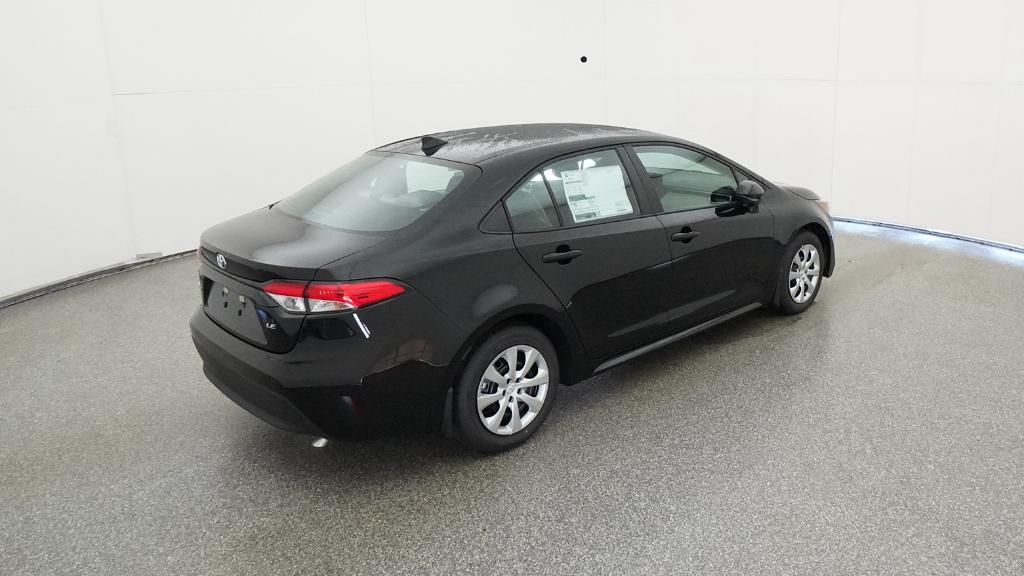 2025 Toyota Corolla LE photo 7