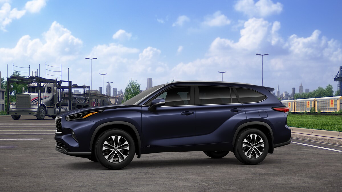 2025 Toyota Highlander Hybrid XLE photo 3
