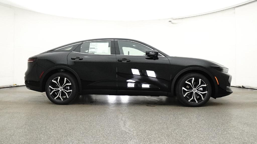 2026 Toyota Crown XLE photo 2