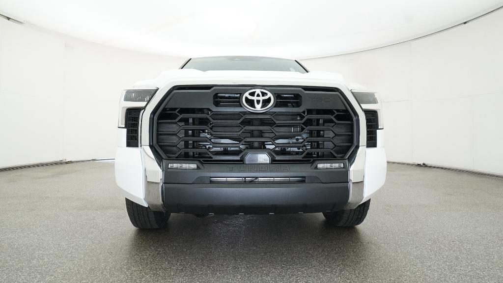 2026 Toyota Tundra SR5 CrewMax photo 3
