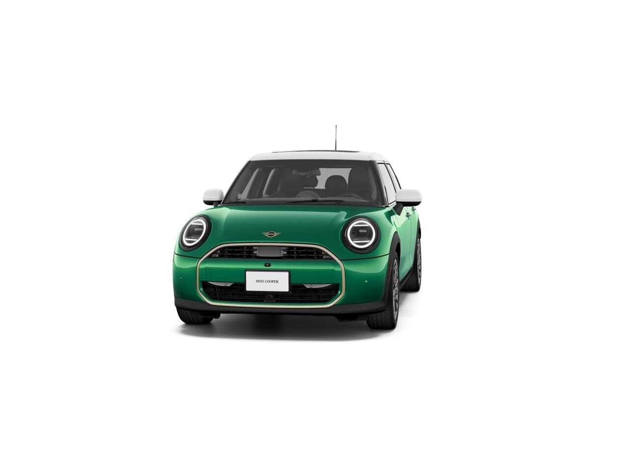 2026 Mini Cooper 4 Door Hardtop Iconic photo 3