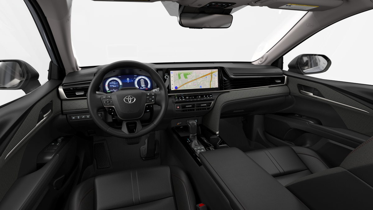 2025 Toyota Camry XLE photo 14