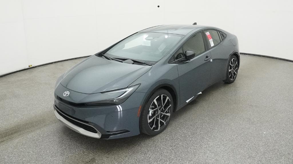 2026 Toyota Prius XSE's photo