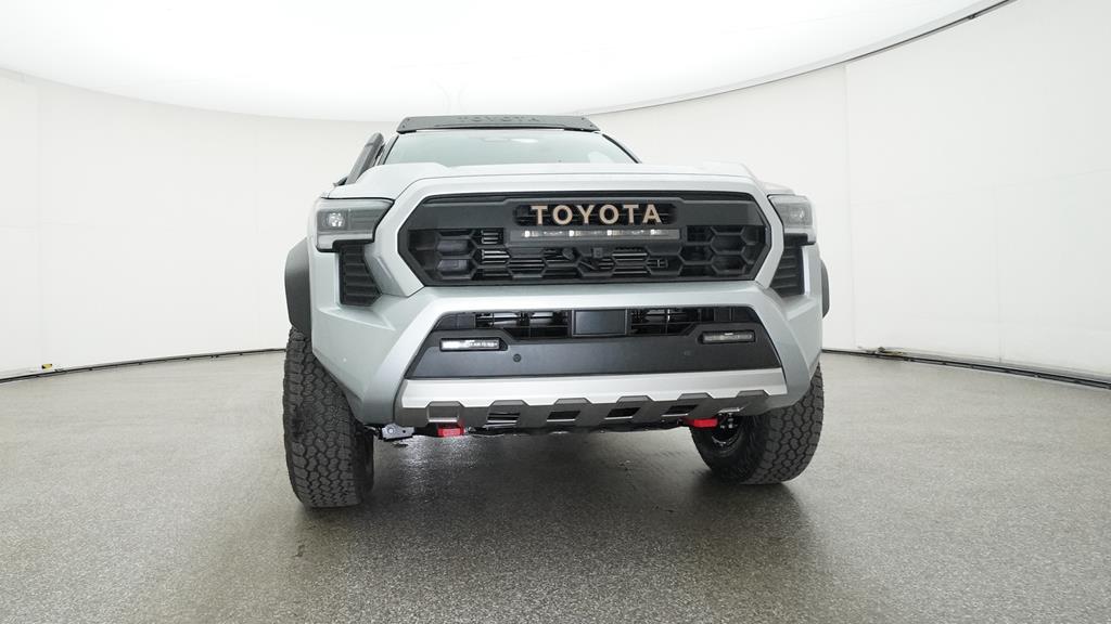 2025 Toyota Tacoma Trailhunter photo 3