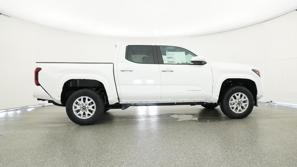 2025 Toyota Tacoma SR5 4x4 Double Cab photo 4