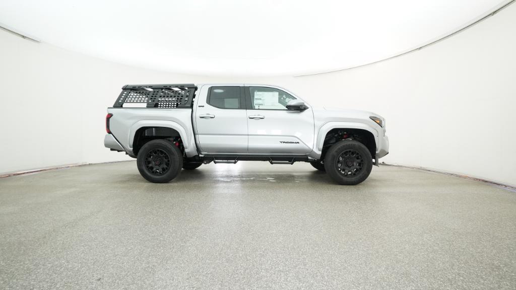 2025 Toyota Tacoma SR5 photo 2