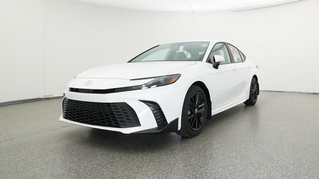 2025 Toyota Camry SE photo 17