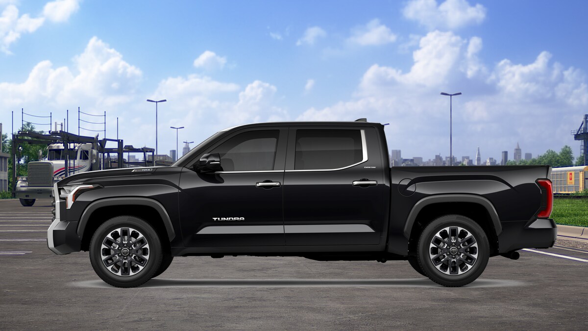 2025 Toyota Tundra Limited CrewMax photo 4