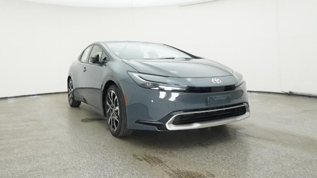 2025 Toyota Prius Plug-in Hybrid XSE photo 2