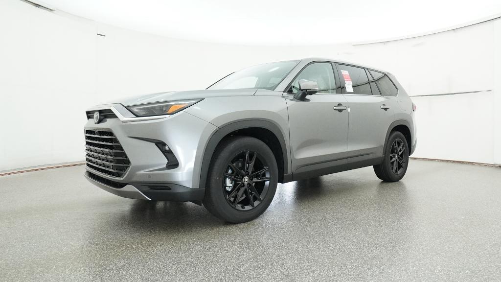 2025 Toyota Grand Highlander Platinum photo 3