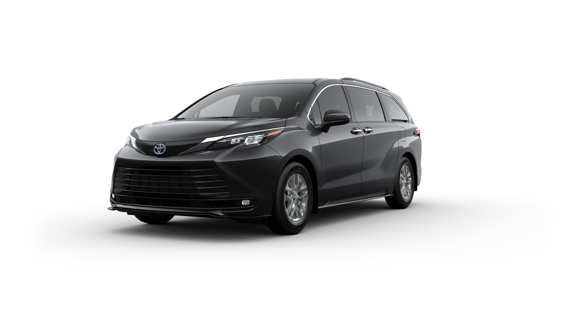 2025 Toyota Sienna XLE Hero Image