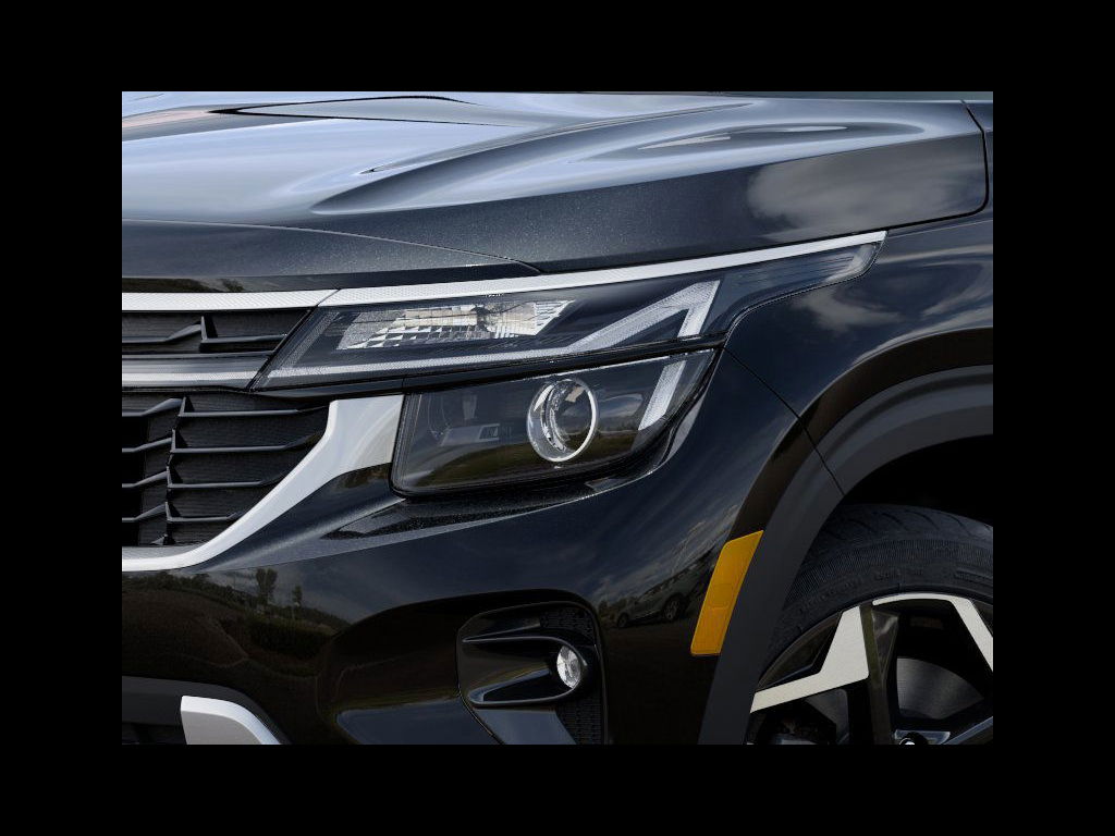 2025 Kia Seltos S photo 10