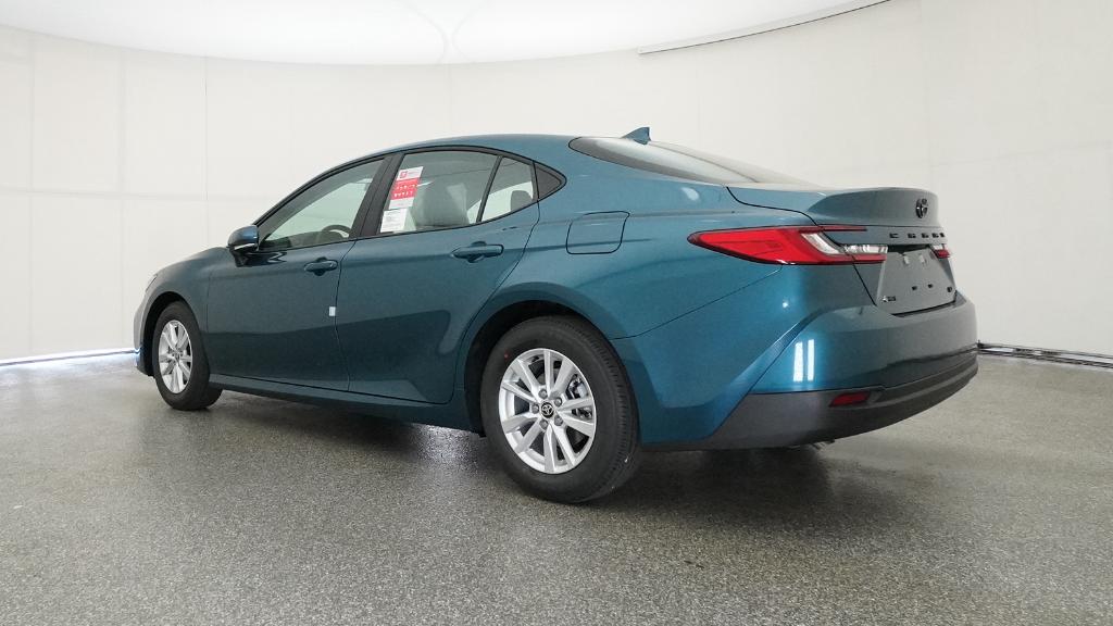2026 Toyota Camry LE photo 15