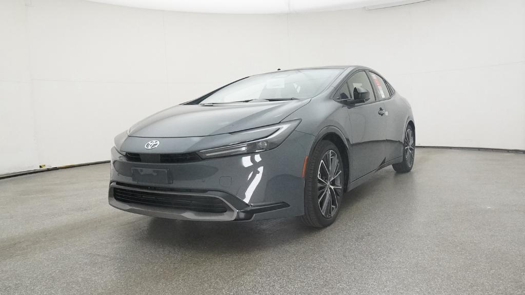 2026 Toyota Prius XLE photo 2