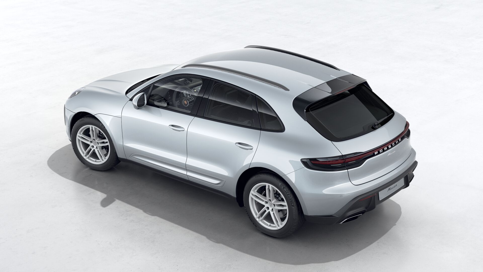 2025 Porsche Macan T photo 4