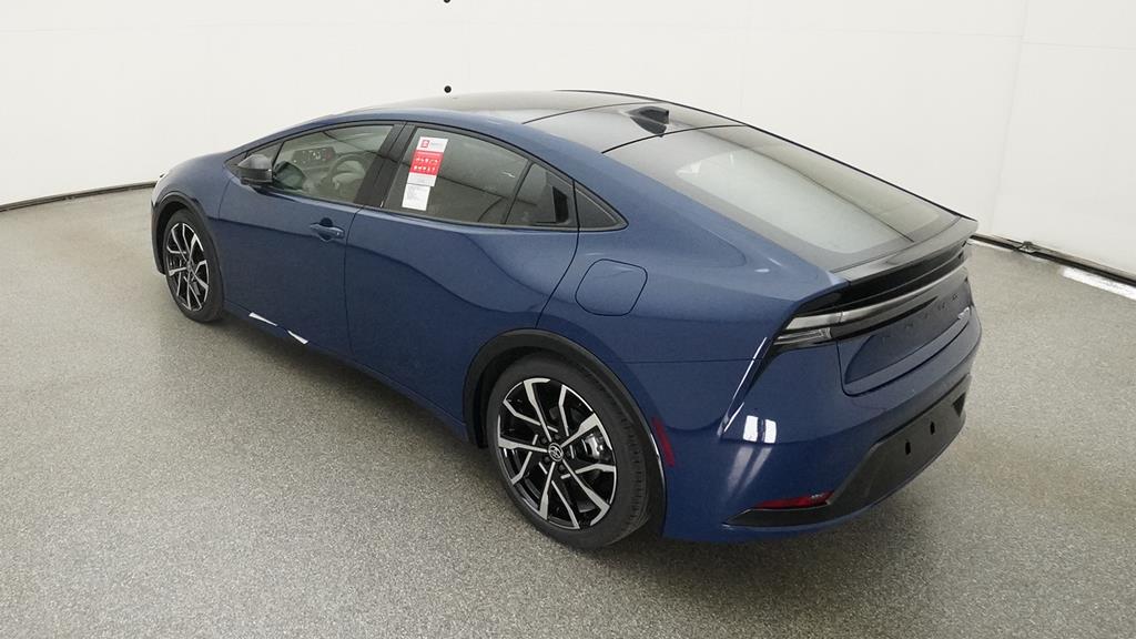 2025 Toyota Prius Plug-in Hybrid XSE photo 11