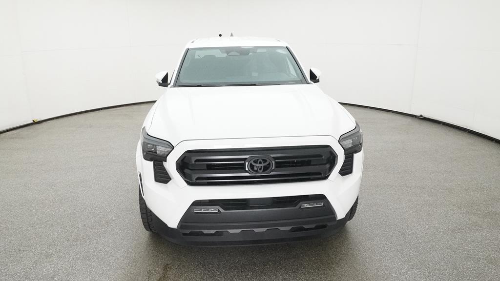 2025 Toyota Tacoma SR5 photo 3