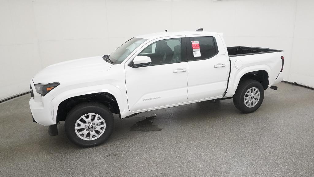 2025 Toyota Tacoma SR5 photo 32
