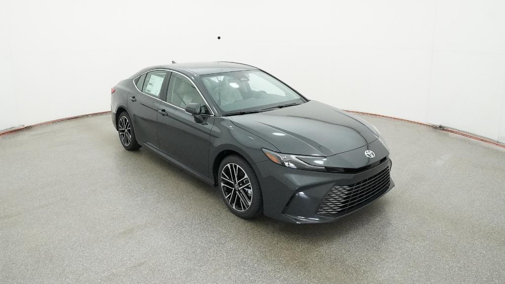 2025 Toyota Camry XLE photo 4