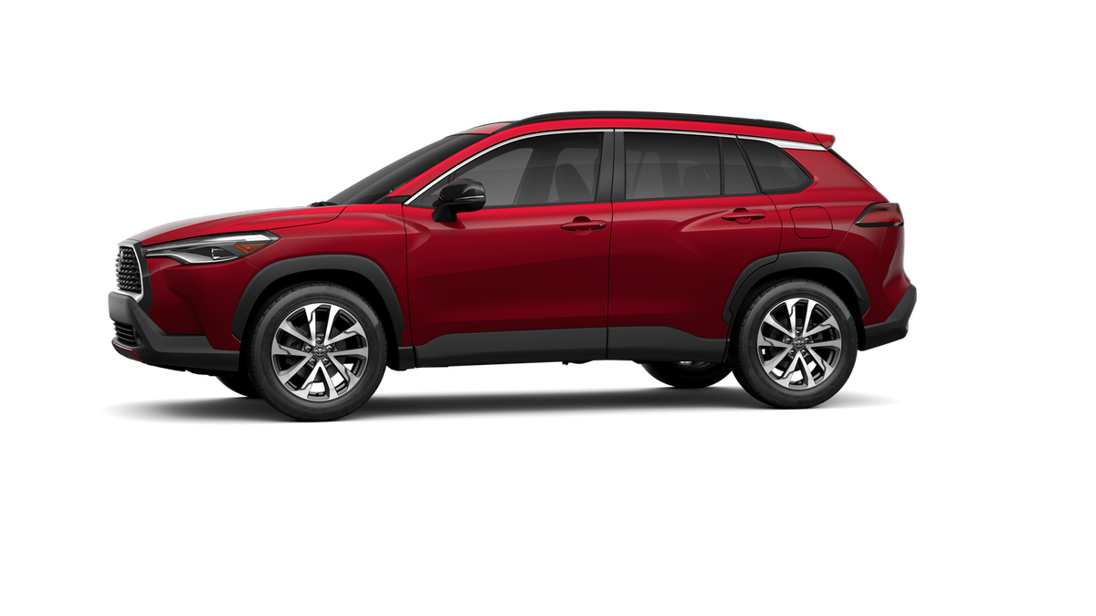 2025 Toyota Corolla Cross XLE photo 4