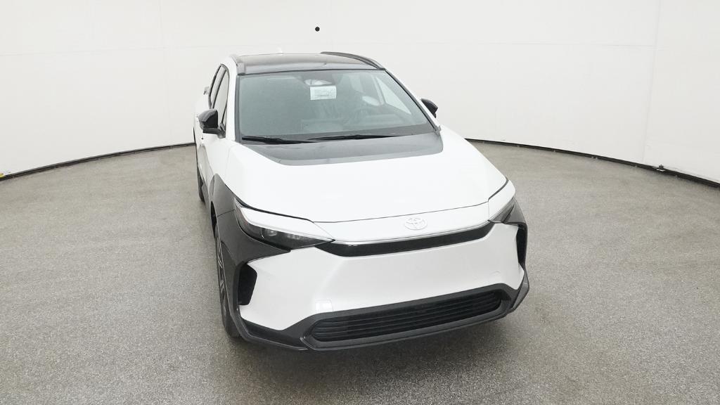 2025 Toyota bZ4X XLE photo 4