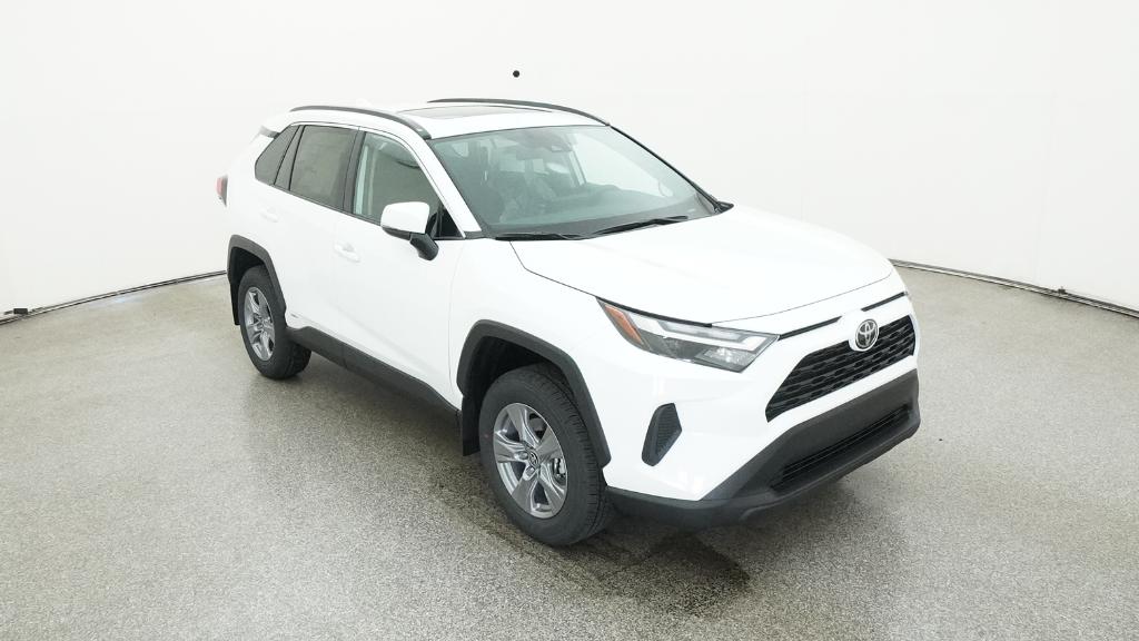 2025 Toyota RAV4 Hybrid XLE photo 4