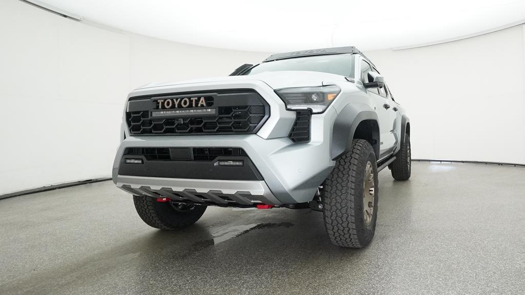 2025 Toyota Tacoma Trailhunter photo 3