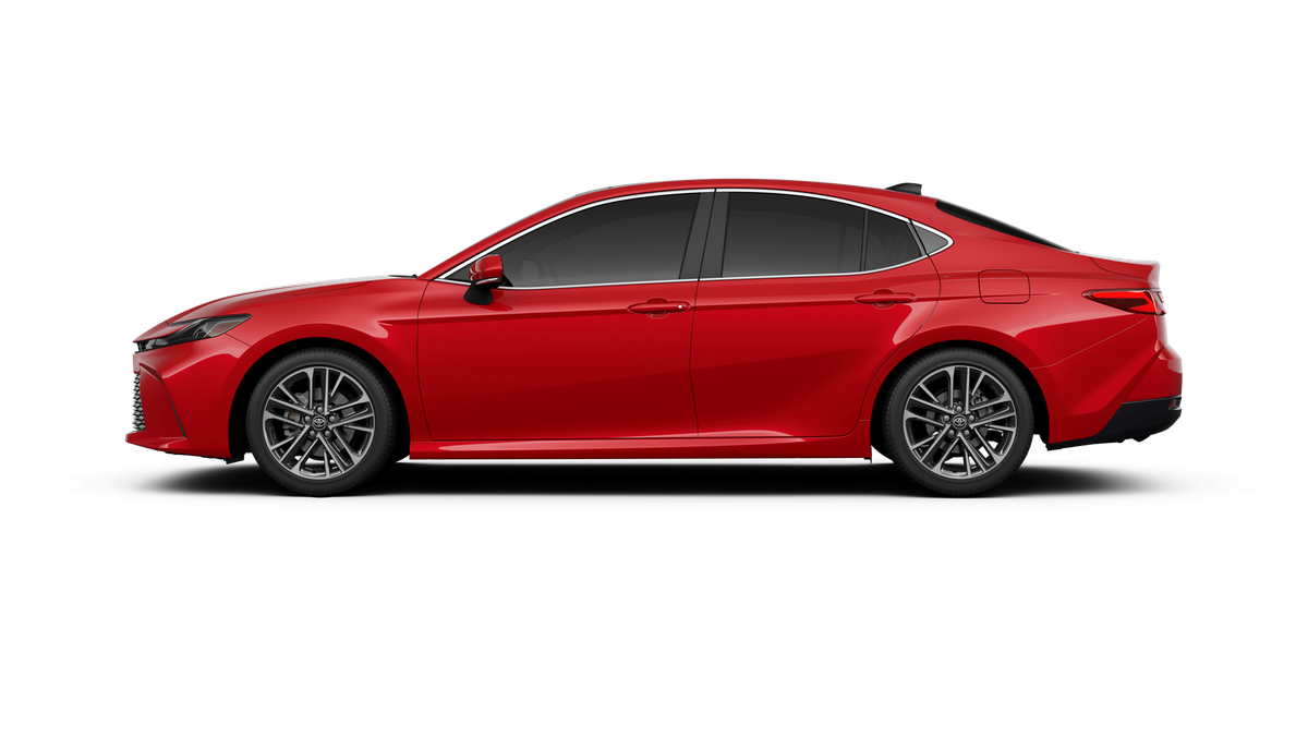 2026 Toyota Camry XLE photo 4