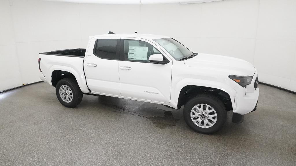 2025 Toyota Tacoma SR5 photo 20