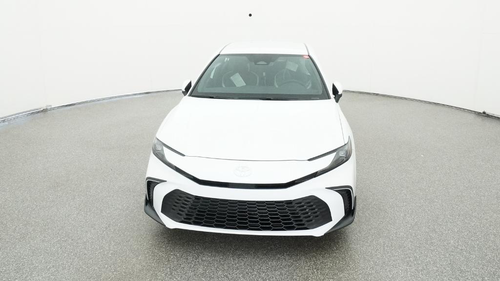 2025 Toyota Camry SE photo 7
