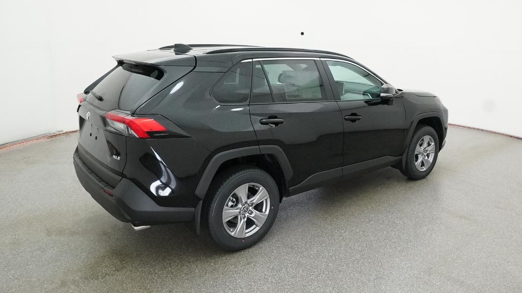 2025 Toyota RAV4 XLE photo 2