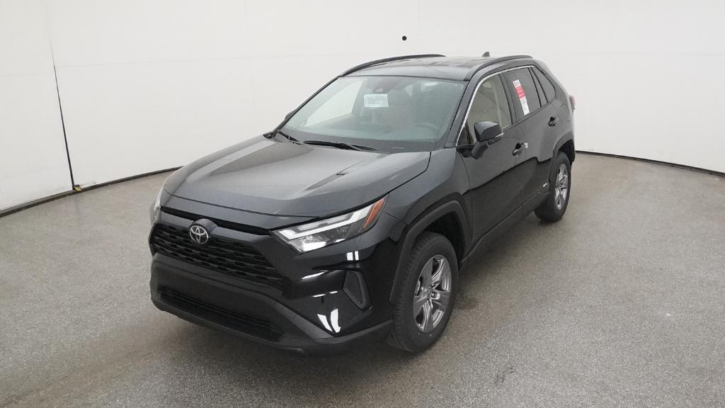 2025 Toyota RAV4 Hybrid XLE photo 2