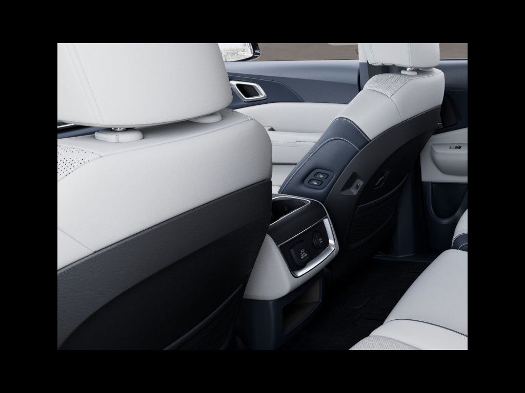 2025 Kia Carnival SX - Photo 38