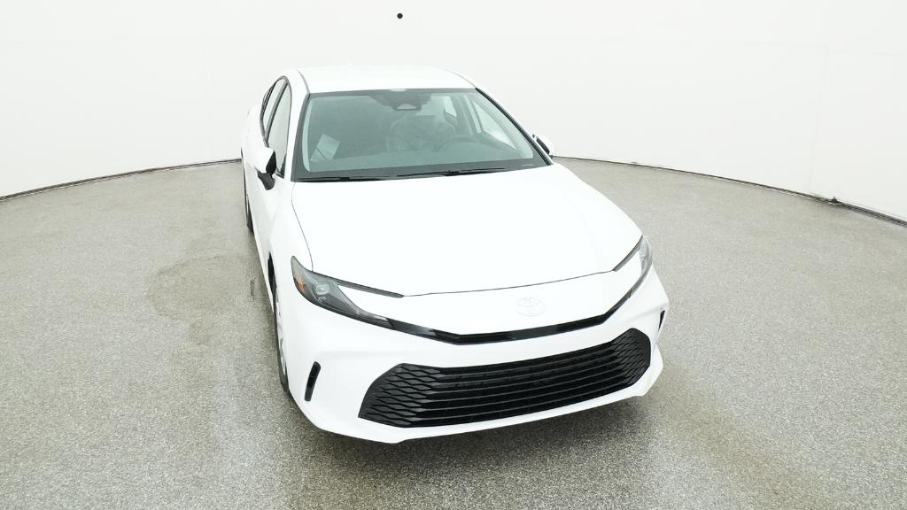 2025 Toyota Camry LE photo 32