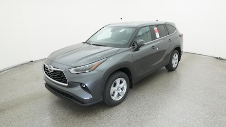2025 Toyota Highlander LE SUV